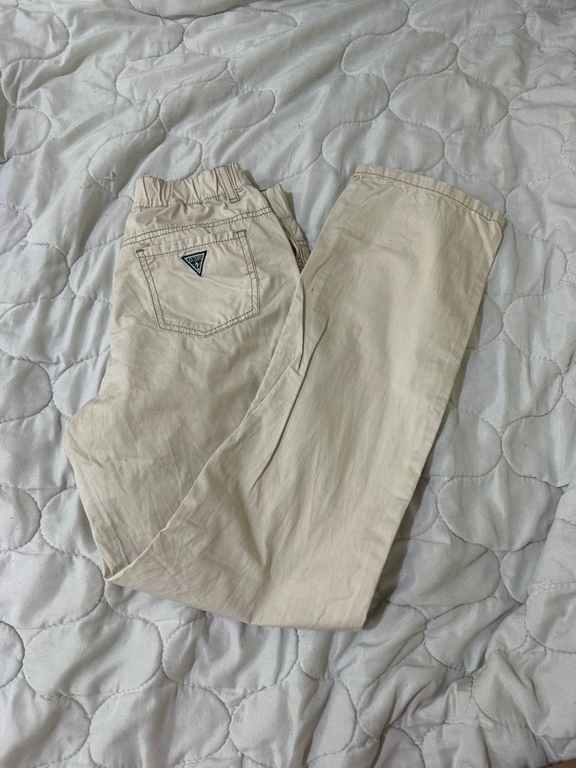 Guess Jeans Beige Pants (Category: Jeans) located in Bacoor. Submitted by ManekiNeko34 (Listing ID 1459034556, Image 1). Description: Size 24-25 .