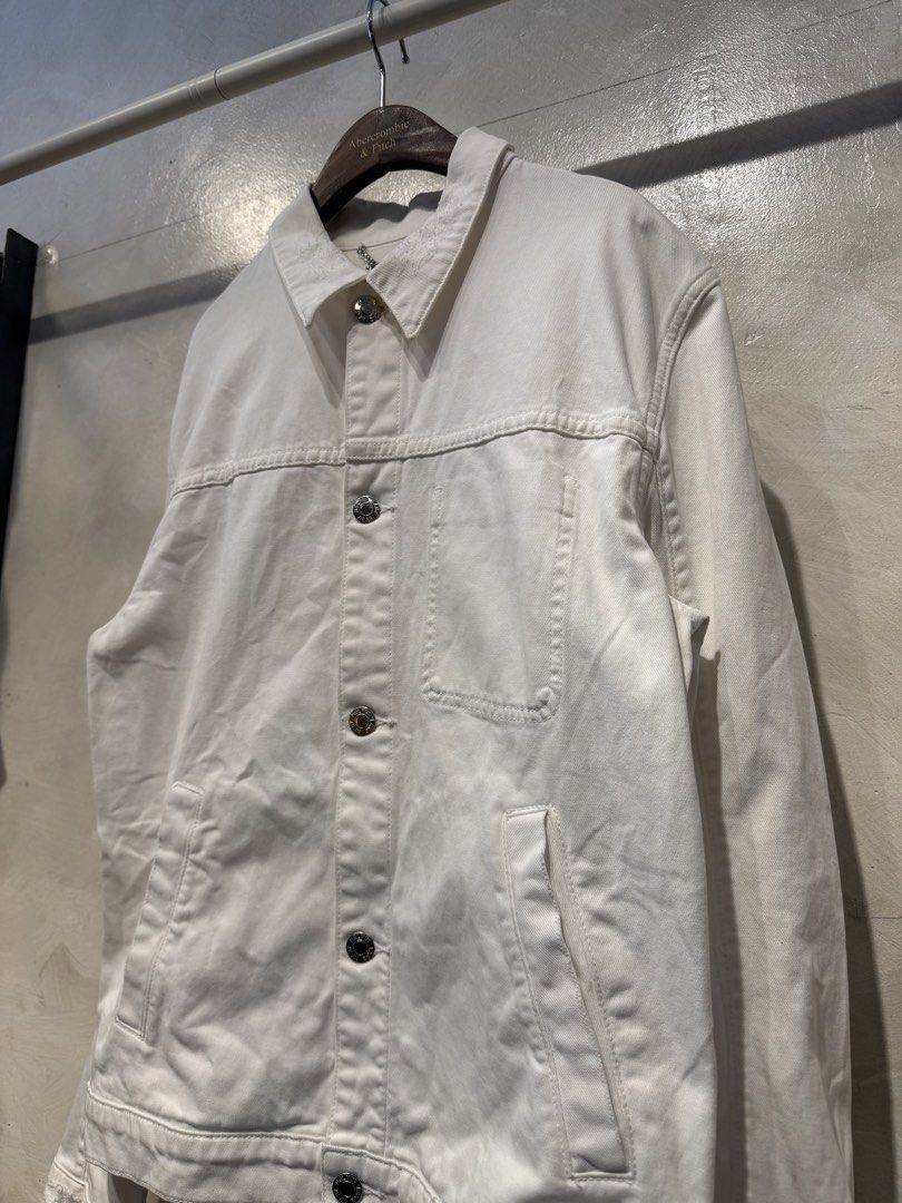 Helmut Lang (Authentic) (Category: Coats, Jackets and Outerwear) located in Quezon City. Submitted by macleen17 (Listing ID 1459068563, Image 2). Description: Helmut Lang Size S but Fitting M Excellent Condition White Color Made in USA Helmut Lang Metal Buttons .