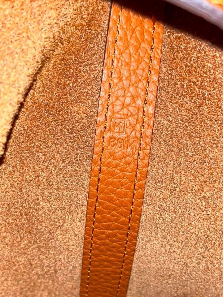 Hermes Picotin 18 (Category: Luxury Bags & Wallets) located in Caloocan City. Submitted by warmstone.a45d72 (Listing ID 1459023435, Image 3). Description: i’m has great smell premium feels.