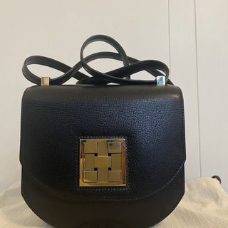 （分類：）位於 。 由 t.a.117 提交（商品編號 1458916962，圖片 1）。簡介： 。