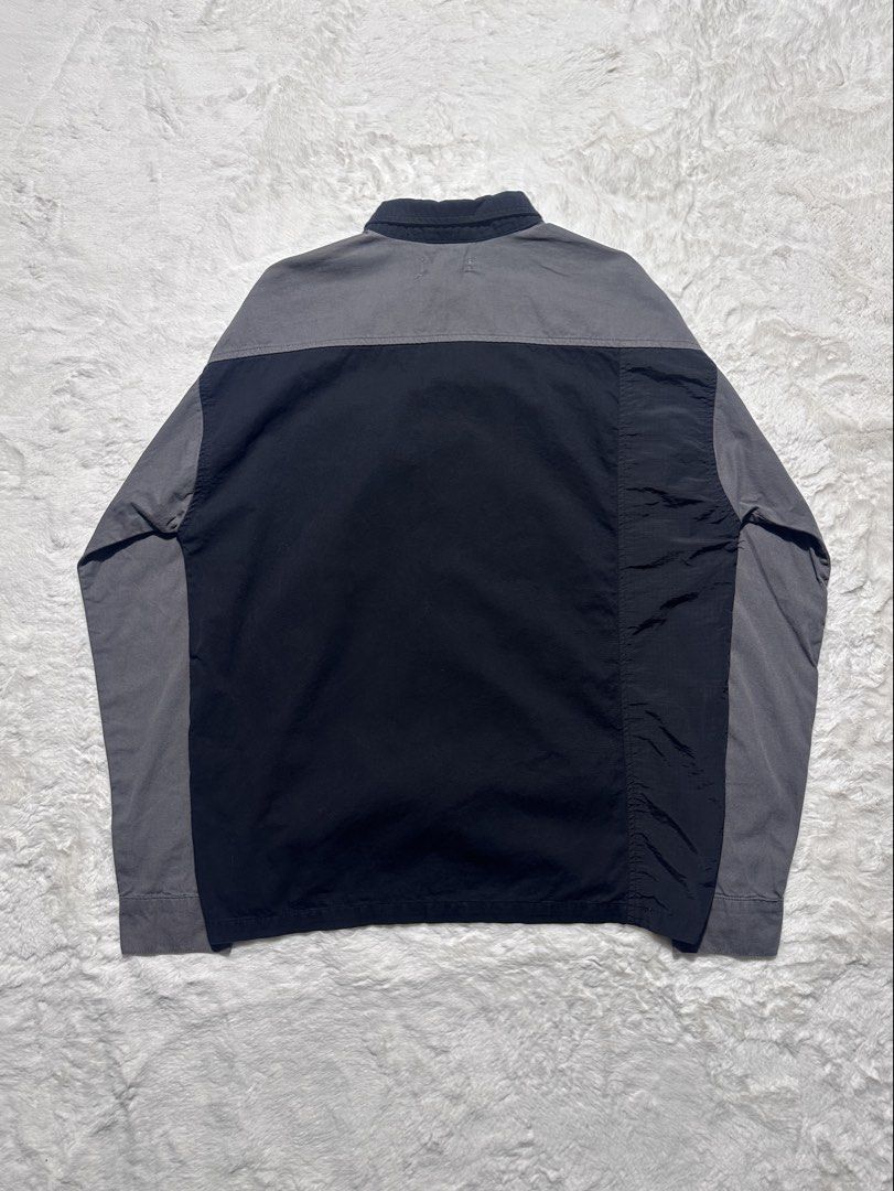 HISSO Color-Block Utility Button-Down Shirt (Category: Tshirts & Polo Shirts ) located in Baguio. Submitted by beautiful.ruins (Listing ID 1459061036, Image 3). Description: HISSO Color-Block Utility Button-Down Shirt Tagged Size: M Measurements in Inches (Laid Flat): Width: 22.5 Length: 27 Sleeve Length: 23.5 Shoulder: 21 Condition: Verygood .