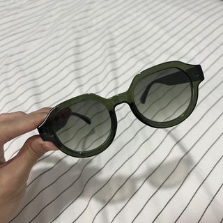 (Category: ) located in . Submitted by kikiheartclothes (Listing ID 1458957351, Image 1). Description: .