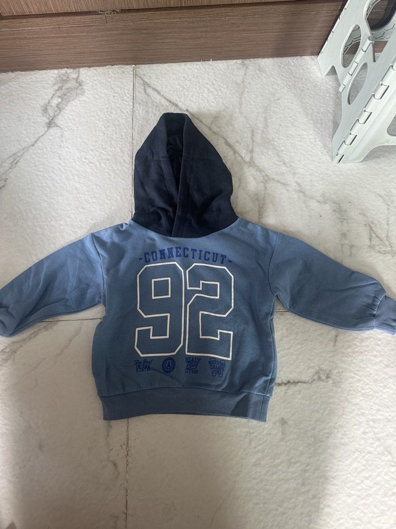 hoodie 1-2yrs old h&m (Category: Babies & Kids Fashion) located in Manila. Submitted by canbeyours123 (Listing ID 1458897483, Image 1). Description: .