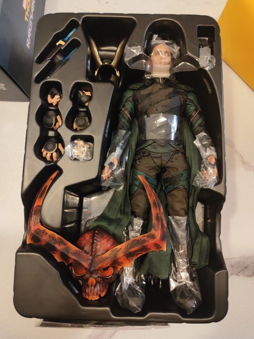 Hot Toys Loki Ragnarok (Category: Figurines & Statues) located in Manila. Submitted by collectorsgarage.ph (Listing ID 1459048658, Image 2). Description: Hot Toys Loki Ragnarok Price: P5,800 Condition: BIB (Back in Box) Common flaking issues see pics for reference Missing Tesseract Payment Method 💵: Gcash, Bank transfer, Maribank Delivery Method 🚚: LBC, J&T, Lalamove, Grab Shipping fee to be paid by the buyer.