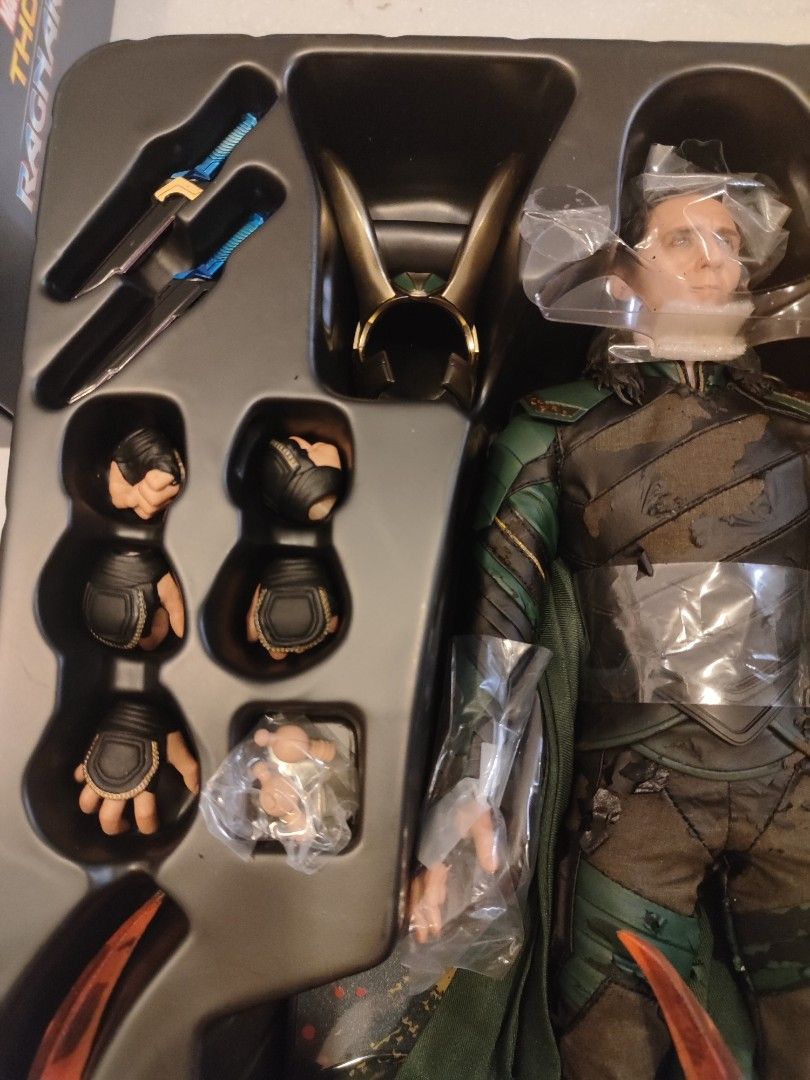 Hot Toys Loki Ragnarok (Category: Figurines & Statues) located in Manila. Submitted by collectorsgarage.ph (Listing ID 1459048658, Image 3). Description: Hot Toys Loki Ragnarok Price: P5,800 Condition: BIB (Back in Box) Common flaking issues see pics for reference Missing Tesseract Payment Method 💵: Gcash, Bank transfer, Maribank Delivery Method 🚚: LBC, J&T, Lalamove, Grab Shipping fee to be paid by the buyer.