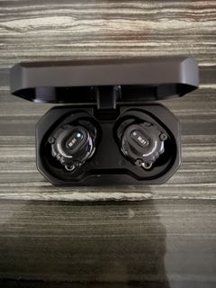 （分類：）位於 。 由 keenfox.11e331 提交（商品編號 1458917791，圖片 1）。簡介： 。