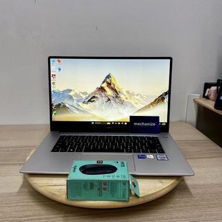 Student Laptop! 👩‍🎓👨‍🎓 Collection item 1