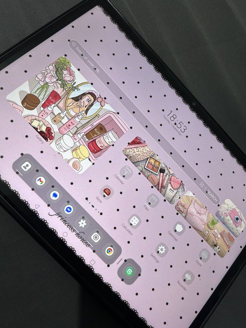 Huawei Matepad 11.5 Tablet (Category: Android) located in Manila. Submitted by kitkatchew (Listing ID 1458992588, Image 2). Description: Huawei tablet for sale - Includes a black keyboard case - Free Pink Case - Tablet back is grey - Keyboard connects easily - Ideal for both work and entertainment - with Box .
