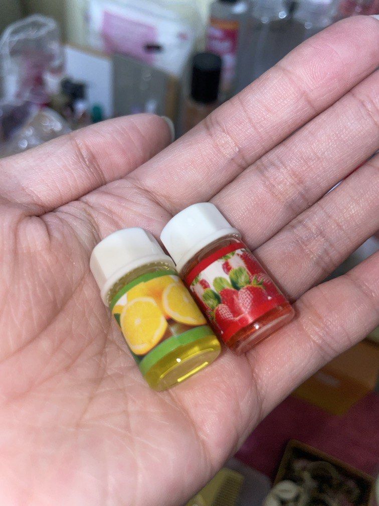 Humidifier juice strawberry and lemon (Category: Air Purifiers & Dehumidifiers) located in Bulacan. Submitted by ohyul.06 (Listing ID 1458995223, Image 2). Description: .