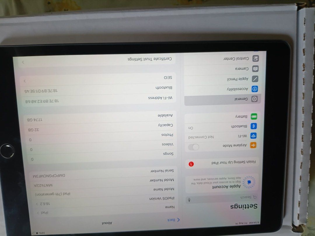 IPAD 7 32GB (Category: iPad) located in Quezon City. Submitted by danieldoria2515 (Listing ID 1458897186, Image 1). Description: IPAD 7 32Gb rarely used.