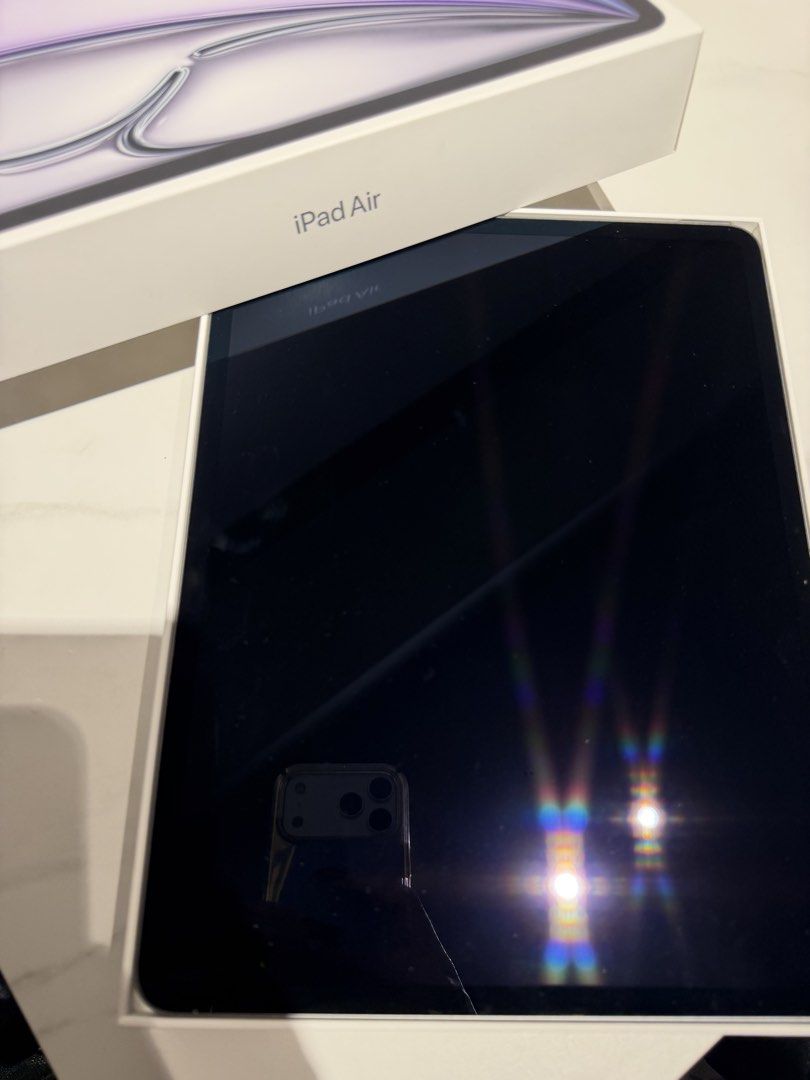 Ipad Air M2 13 inch 128gb (Category: iPad) located in Manila. Submitted by metrowonder (Listing ID 1458981616, Image 2). Description: Ipad Air M2 13 inch 128 gb Lady owned 100% smooth Used for a month only 32k ipad only 38k with apple pencil pro with tips You can check all you want upon meet up.