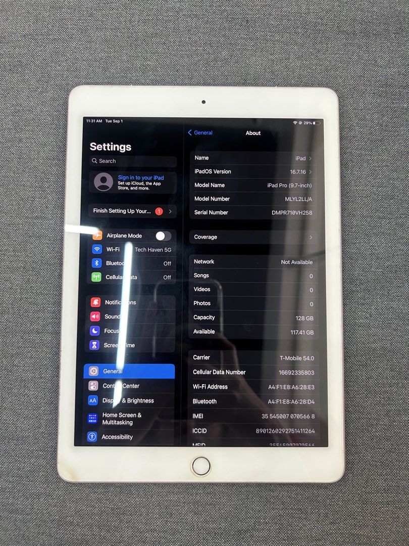 iPad Pro (9.7-inch) | 128 GB | Pre-owned (Category: iPad) located in Manila. Submitted by shekinahgracee (Listing ID 1458917068, Image 1). Description: iPad Pro 128 GB Pre-owned 16.7.16 OS Version Cellular, Wifi.