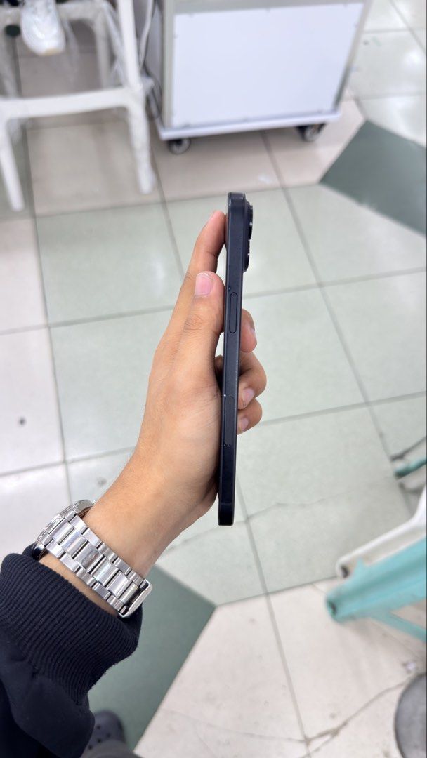 iPhone 15 Plus eSIM 128gb 83% BH FU (Category: iPhone 15 Series) located in Manila. Submitted by carimgadgets (Listing ID 1459019382, Image 2). Description: .