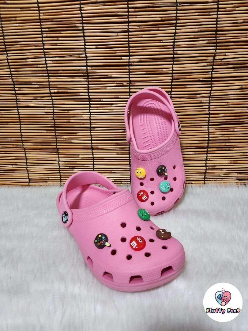 J1- Preloved Original Crocs for Kids (Category: Babies & Kids Fashion) located in Navotas City. Submitted by FluffyFeet (Listing ID 1459007491, Image 2). Description: NEW ARRIVAL❗️ This is a PRELOVED ORIGINAL CROCS FOR KIDS❗️❗️ Please manage your expectations ❤️ 📌Strictly MINE NOW, PAY NOW ONLY❗️ (Unless suki na po na maayos kausap at iwas cancellation) 📌You may ask for other photos before placing order/s STRICTLY NO RETURN, NO EXCHANGE UNLESS 