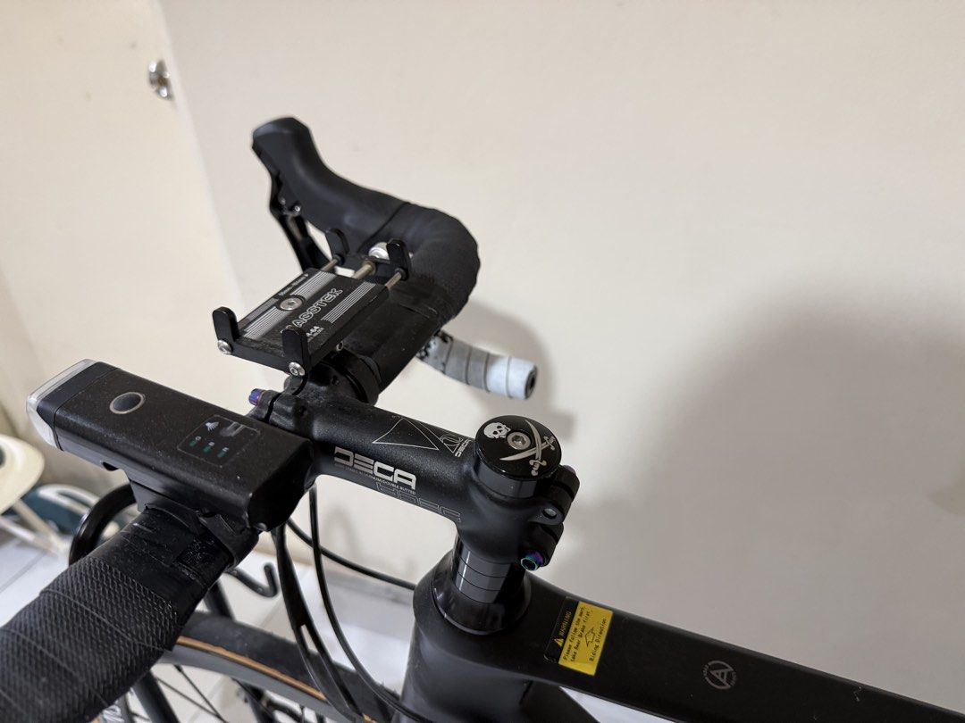 JAVA VESUVIO DISC CARBON (Category: Bicycles) located in Cyberjaya. Submitted by faizfaisal.png (Listing ID 1459031221, Image 2). Description: 🚴‍♂️ JAVA VESUVIO DISC CARBON T700 – SHIMANO 105 Nak letgo, condition masih baik & ready to ride. • Size 540 • Carbon T700 frame + carbon fork • Shimano 105 R7000 2x11 • DECA 40mm aluminium wheelset • Hydraulic disc brake • 700x25c tyres 🎁 FREE GIFT worth RM700+ • Cairbull helmet 55–61cm • Fizik cycling 