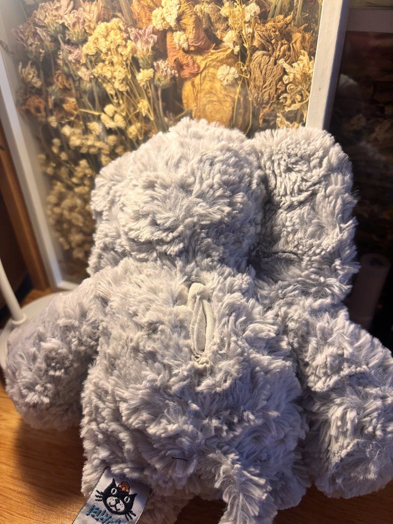 Jellycat Medium Elephant (Category: Plushies & Soft Toys) located in Manila. Submitted by chlstnz (Listing ID 1459019426, Image 3). Description: REPOSTED - [RETIRED] Jellycat Rollo Elephant (Medium) - Complete labels —dm me for pics - RFS: downsizing my collection - For meetups, around España, Manila only - Well-loved, see last pic for flaw Still negotiable! Pm me 💗.