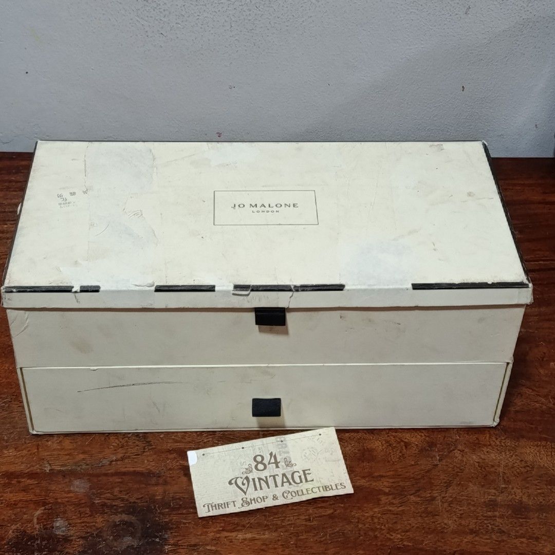 Jo M Advent Calendar Box Only (Category: Accessory Holder, Box & Organizers) located in Las Pinas. Submitted by 84vintage (Listing ID 1458953720, Image 3). Description: Sale price already. Minty beautiful and Intact Interior. Some dirt on Exterior as in actual photos here. If you're crafty, you can spruce it up and you will have a nice box to store your favorite stuff/ abubots. If you're not crafty then you don't deserve this box, plain and simpl