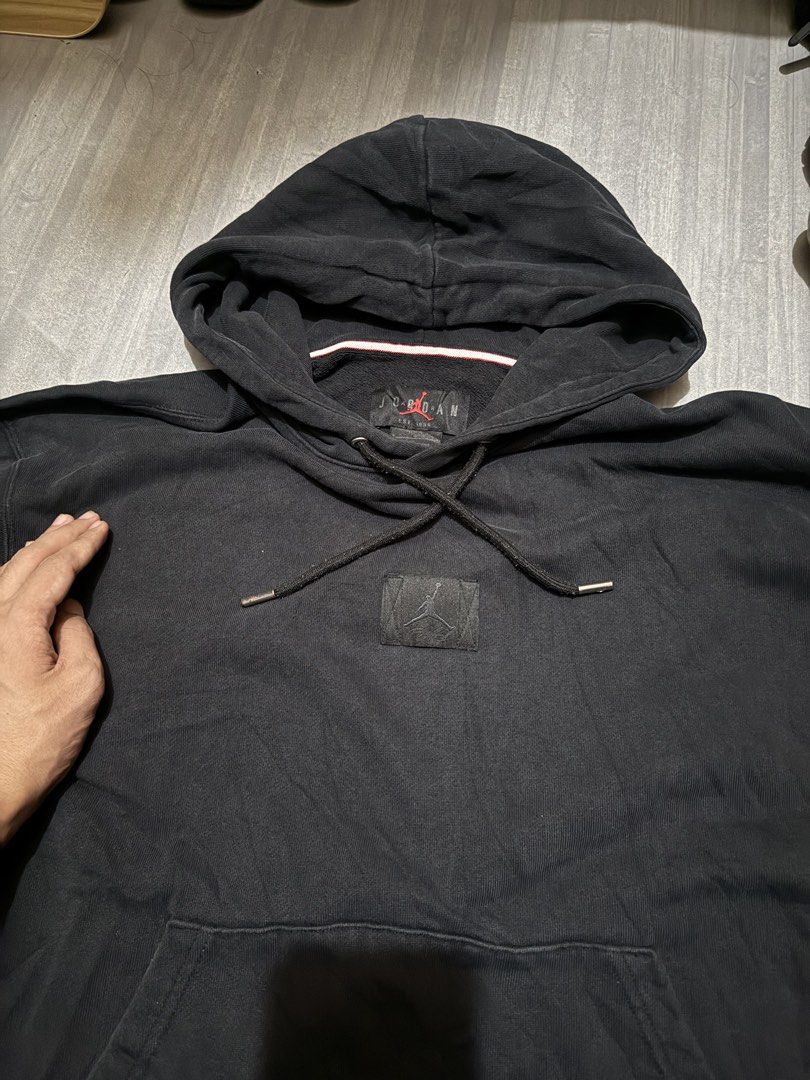 Jordan Flight Fleece Pullover Hoodie (Category: Coats, Jackets and Outerwear) located in Cagayan de Oro. Submitted by twice.but.nice.blackmarket (Listing ID 1458957742, Image 2). Description: Excellent condition Height 26 Width 23 Color charcoal black Color rate 9.