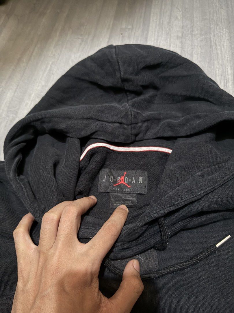Jordan Flight Fleece Pullover Hoodie (Category: Coats, Jackets and Outerwear) located in Cagayan de Oro. Submitted by twice.but.nice.blackmarket (Listing ID 1458957742, Image 3). Description: Excellent condition Height 26 Width 23 Color charcoal black Color rate 9.
