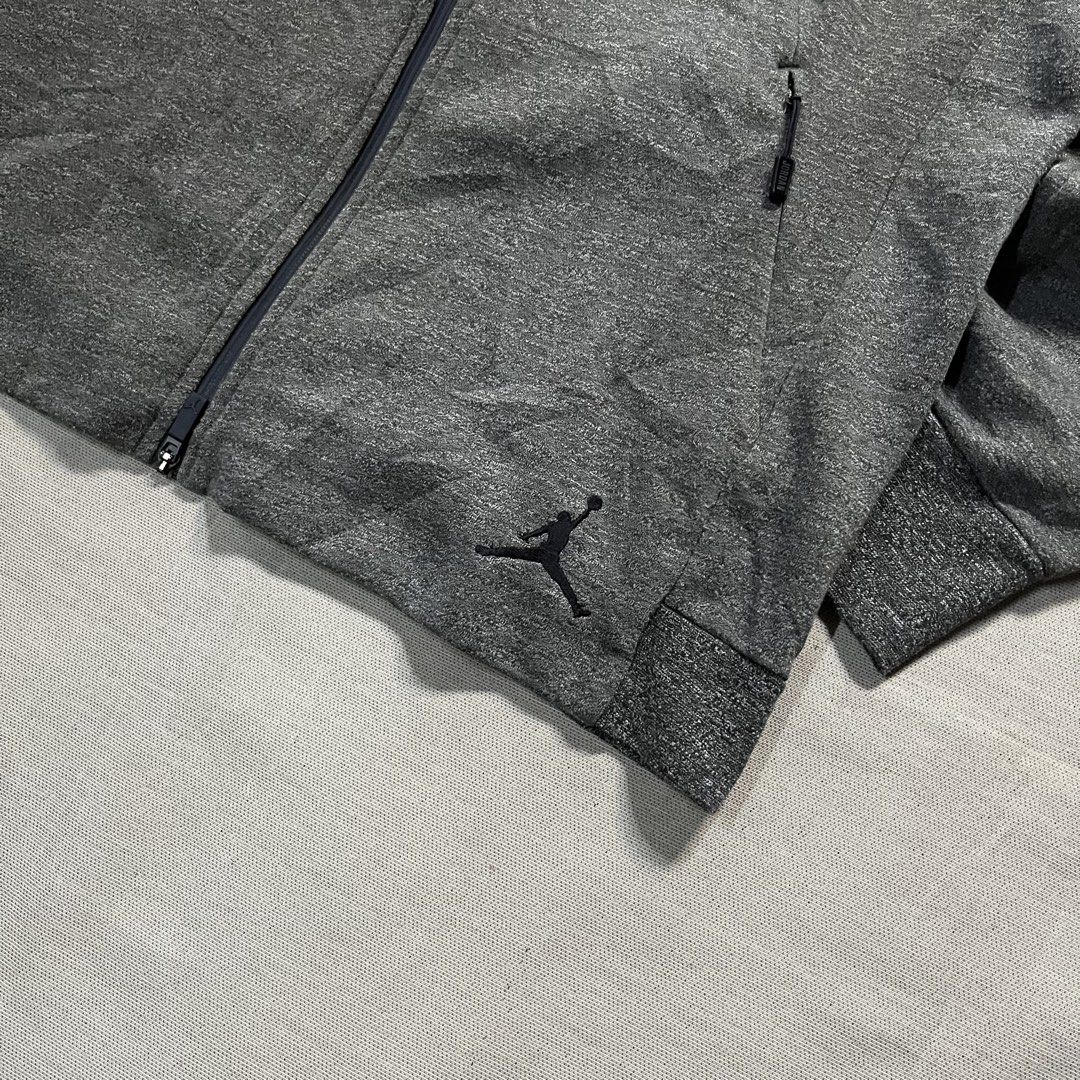 Jordan Techfleece Hoodie (Category: Hoodies) located in Batangas. Submitted by reyr. (Listing ID 1458998989, Image 2). Description: Dimes: 22” width | 27” length Condition: Excellent Color rate: 9.5/10 Issue: ❌.