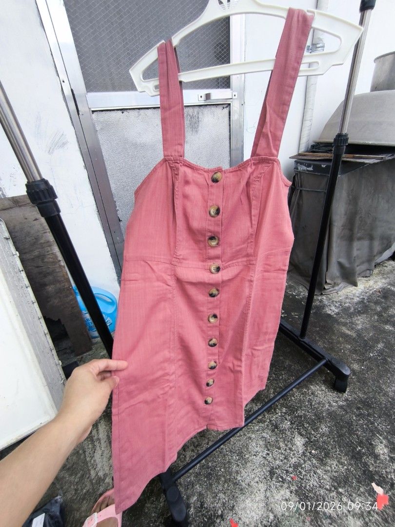 Jumpdress (small) (Category: Dresses) located in Manila. Submitted by itsmethal (Listing ID 1458956604, Image 3). Description: .