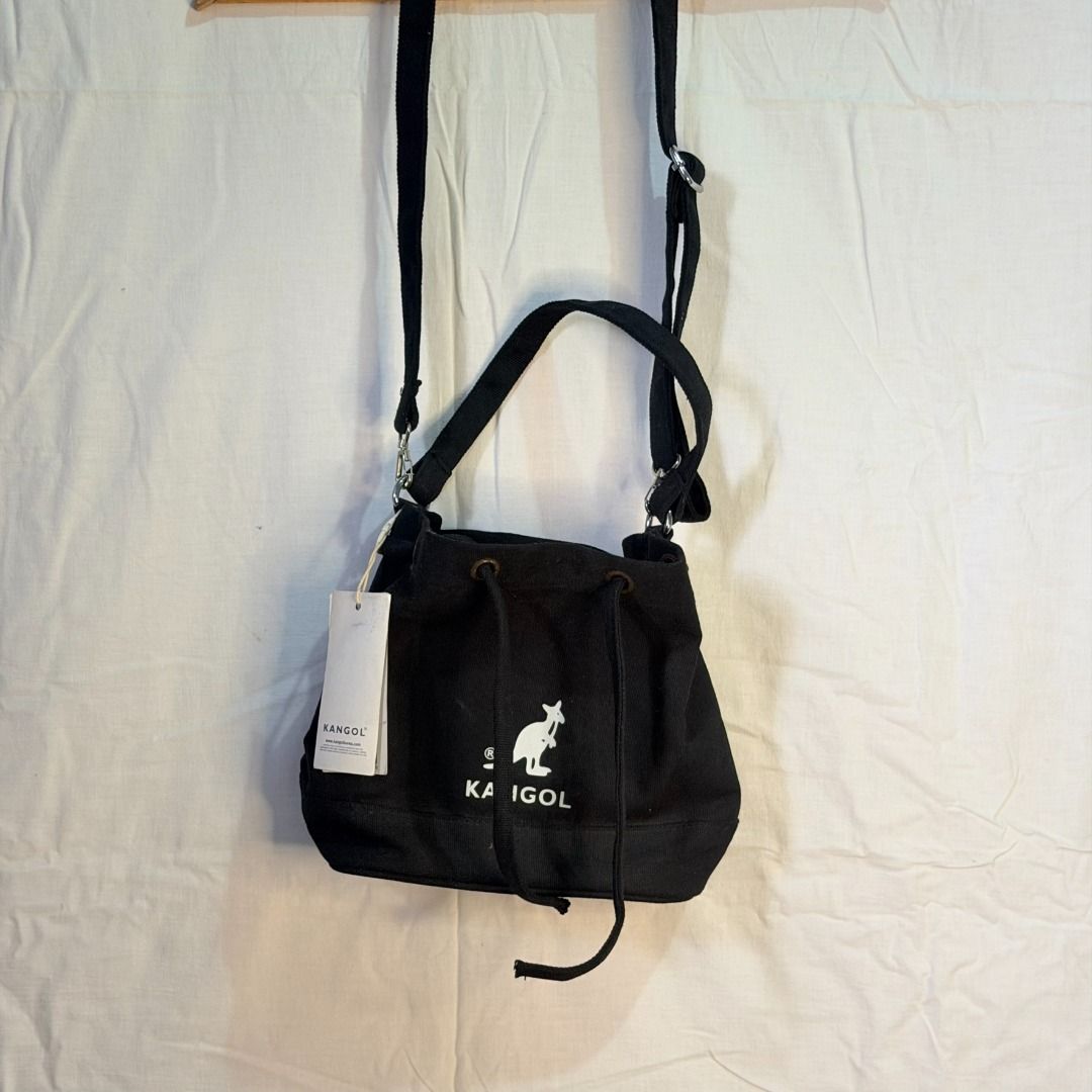 Kangol Bag (Category: Luxury Bags & Wallets) located in Manila. Submitted by by.jzone (Listing ID 1458923685, Image 2). Description: Kangol Bag w/hang tag Condition: very good Issue: Rust parts PRICE : 350 + sf DISCLAIMER: I hereby declare that I do not own the rights of any of the brands listed. All rights belong to the rightful owners. No Copyright Infringement Intended.