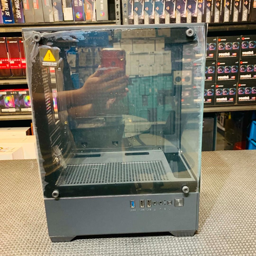 Keytech Robin View M-ATX Tempered Glass PC Computer Case Black (Category: Desktops) located in Caloocan City. Submitted by swiftdeer.cf08f3 (Listing ID 1458990602, Image 2). Description: - Sleek computer case with premium tempered glass side panels. - Convenient front panel access: USB 3.0 ports and audio jacks. - Ample internal space for all your components. - Excellent airflow design with fan mounts for optimal cooling. - Multiple expansion slo