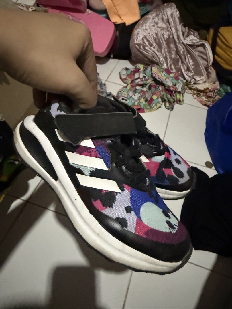 Kids rubber shoes (Category: Babies & Kids Fashion) located in Naga. Submitted by jintanako22 (Listing ID 1458898435, Image 2). Description: .