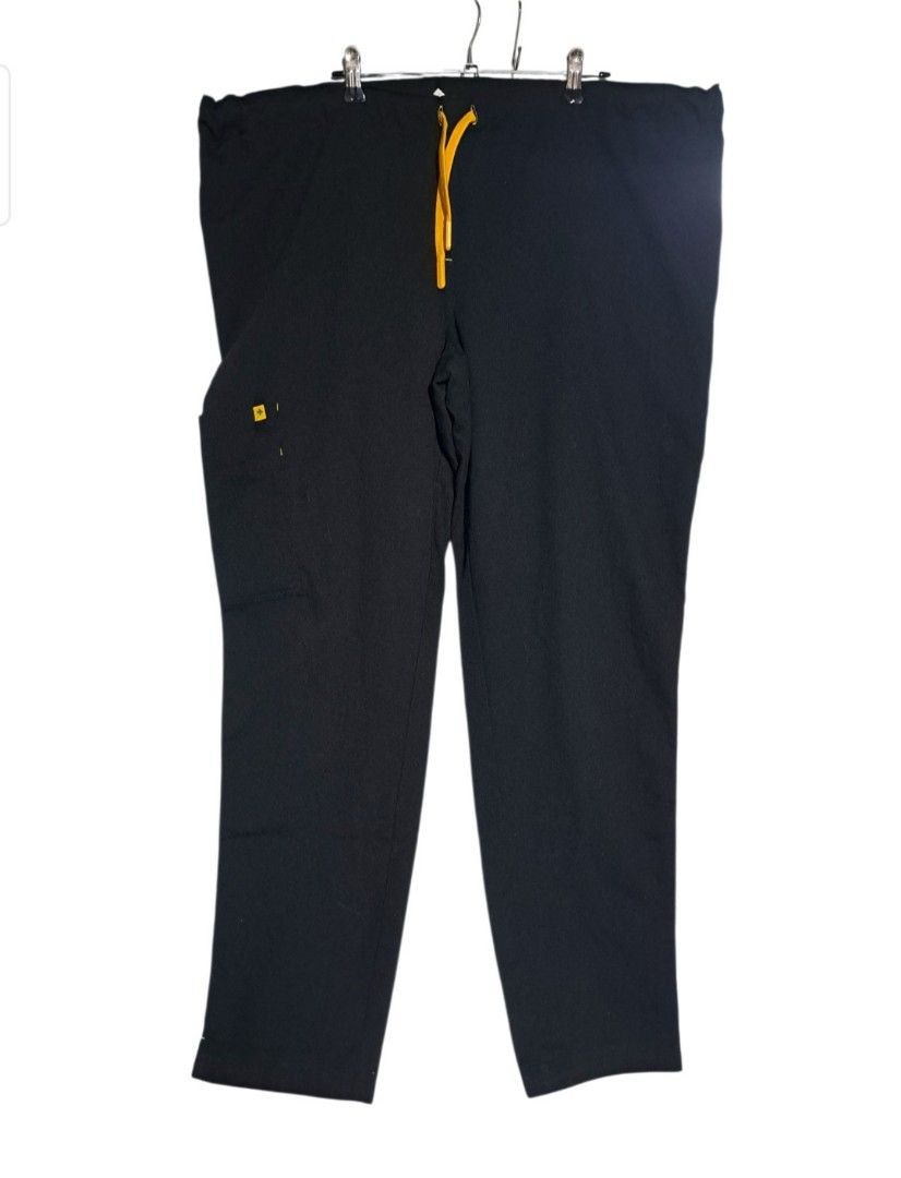 (L) Figs scrubpants for men (Category: Activewear) located in Tanauan. Submitted by scrubsuitshoppreloved (Listing ID 1441140631, Image 1). Description: .