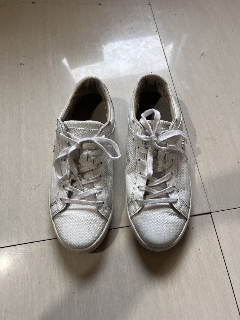 Lacoste shoes (Category: Announcements) located in Zamboanga. Submitted by safe.haimer (Listing ID 1459014321, Image 2). Description: Lacoste shoes Size 38 Excellent condition Issue NASA pic na.