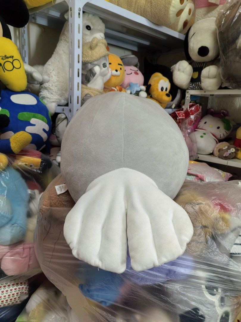 Large Grey Seal Plush Toy 90cm Mallowtype (Category: Plushies & Soft Toys) located in Paranaque City. Submitted by furugiyafinds (Listing ID 1458896101, Image 3). Description: - Super soft and squishy grey seal plush toy - Approximately 90cm long - Mallowtype filling for ultimate cuddliness - Ideal for hugging or as a comfy pillow - Adorable and huggable design.