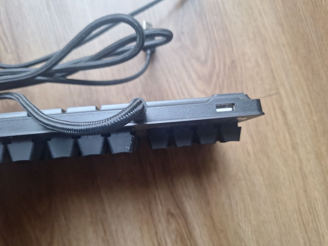 Logitech G413 Carbon (Category: Computer Keyboard) located in Santa Rosa. Submitted by samufm (Listing ID 1458972129, Image 2). Description: Price nego. Some switches have been replaced, some switches are not working..