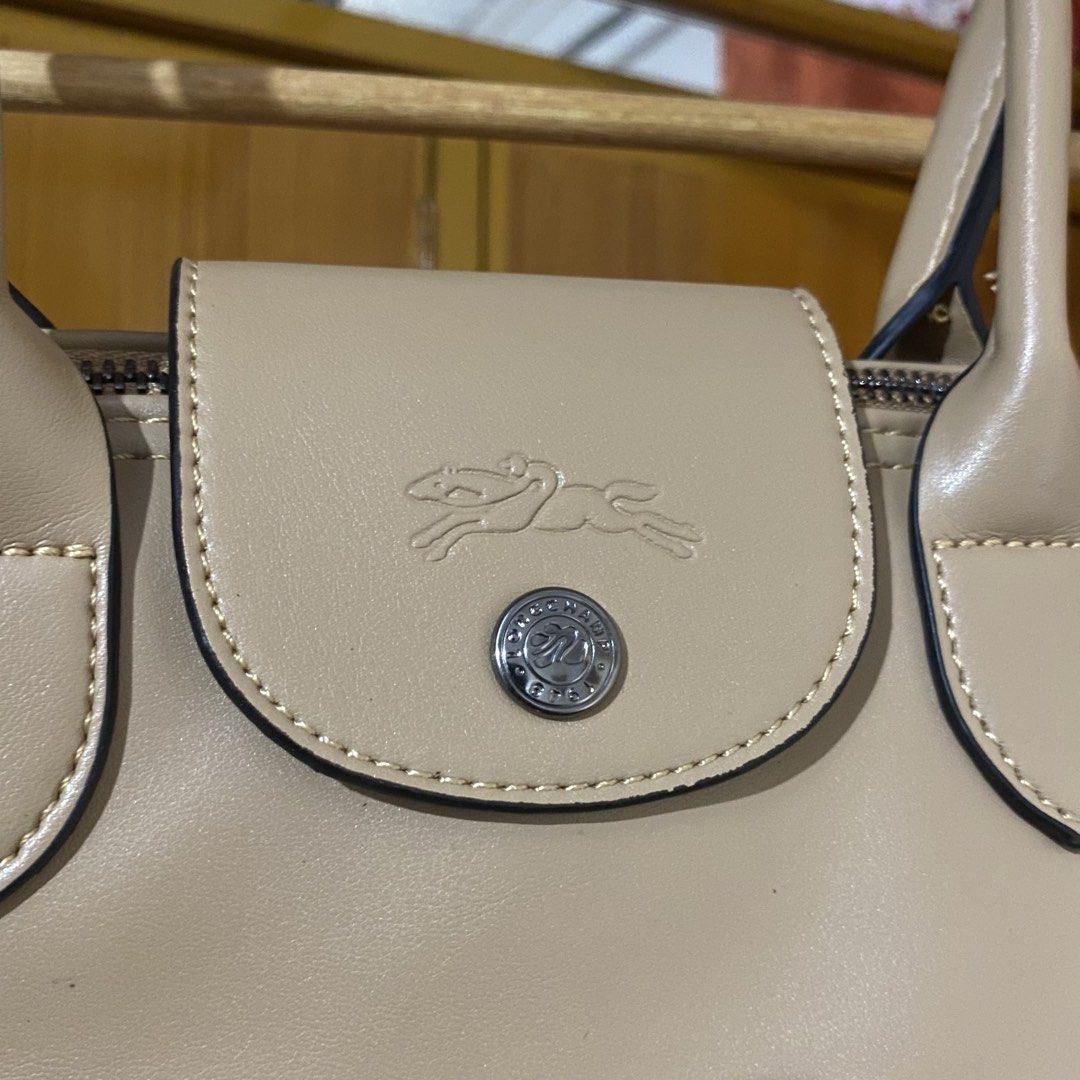 Longchamp Le Pliage Xtra Leather Shoulder Bag (Category: Shoulder Bags) located in Manila. Submitted by 4114thrifts.ph (Listing ID 1459023894, Image 3). Description: Item Name: Longchamp Le Pliage Xtra Leather Shoulder Bag (Details) • Condition: Very Good Condition • Color Rate: 9.5/10 • Issue/s: None Mine: 2,080 Free Shipping 📥 Dasmariñas City, Cavite, 4114📍.