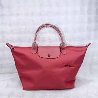 (Category: ) located in . Submitted by jhypeluxstore (Listing ID 1458939907, Image 1). Description: .