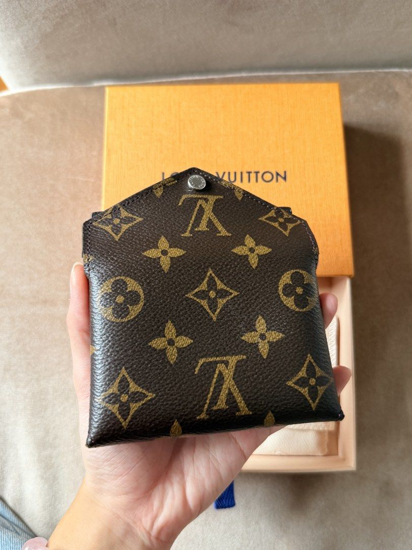 Louis Vuitton Monogram Card Holder (Category: Luxury Bags & Wallets) located in Manila. Submitted by petitecherieee (Listing ID 1458963720, Image 2). Description: Bought in LV Greenbelt, Makati Pink - interior Visible Usage Marks and Small Creases Comes with original box/dustbag *I do not sell fakes/replicas* #louisvuitton #designersmallgoods.