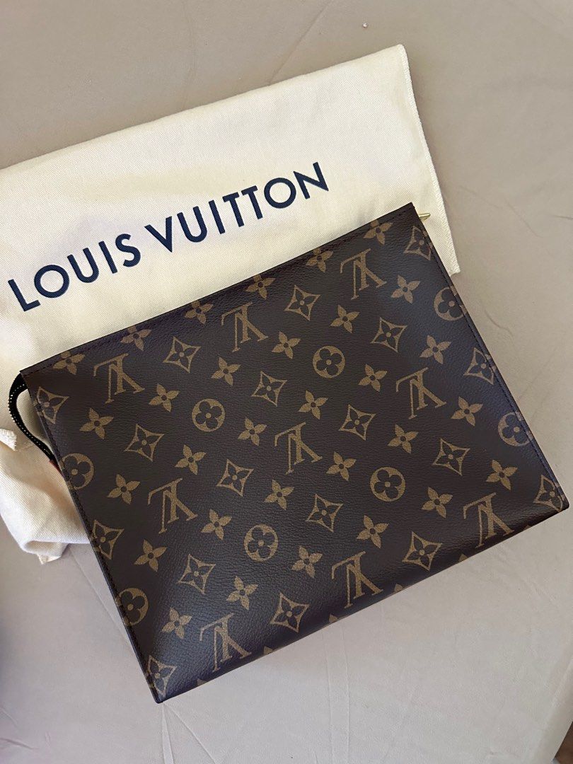 Louis Vuitton Monogram Toiletry Pouch 26 (Category: Luxury Bags & Wallets) located in Quezon City. Submitted by stelszo (Listing ID 1458955631, Image 1). Description: Louis Vuitton Toiletry Pouch 26 bought in greenbelt Comes with original dust bag, paperbag and tags and card In pristine condition 💯 Versatile: ideal for travel or as a stylish clutch.