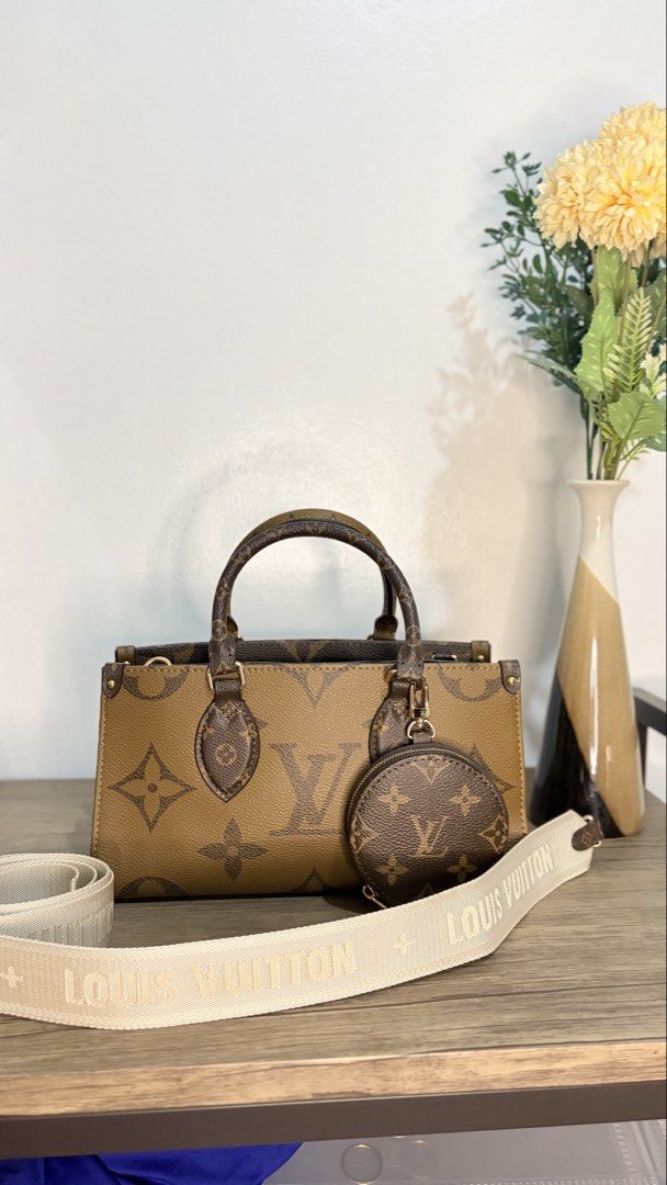 Louis Vuitton OnTheGo East West Chain (Category: Luxury Bags & Wallets) located in Manila. Submitted by the.japan.collectives (Listing ID 1458950306, Image 1). Description: Louis Vuitton OnTheGo East West Chain ‼️scannable & microchipped‼️ 💯authentic japan sourced bags🇯🇵.