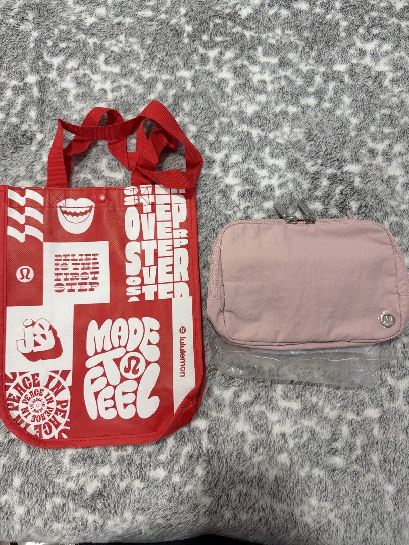 Lululemon everywhere beltbag large (Category: Cross-body Bags) located in Quezon City. Submitted by chanpongli (Listing ID 1459034373, Image 1). Description: For sale Brandnew with tag & lululemon ecobag 💯 legit from canada ₱ 2,500 Loc Antipolo.