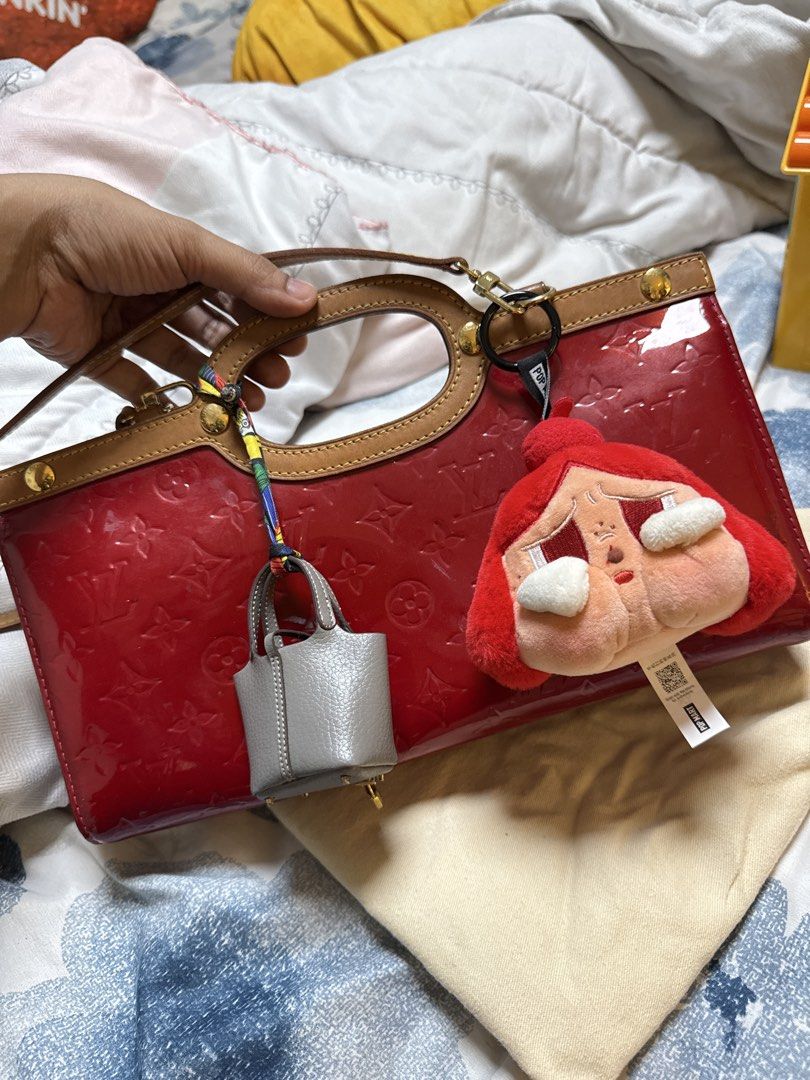 Lv roxbury vernis (Category: Luxury Bags & Wallets) located in Quezon City. Submitted by moniqueunique26 (Listing ID 1459026227, Image 1). Description: .