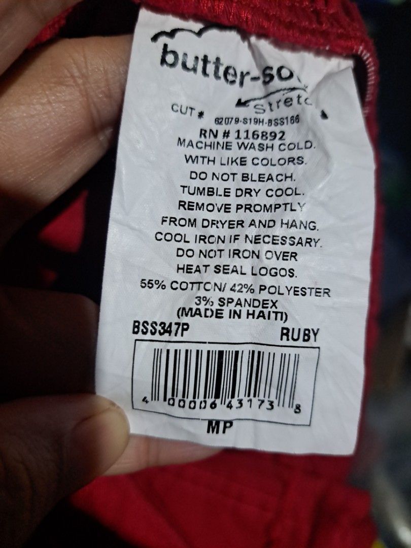(M) Butter-soft scrubpants (Category: Activewear) located in Tanauan. Submitted by scrubsuitshoppreloved (Listing ID 1458980648, Image 3). Description: Color Ruby Excellent condition Dimes 16x38.