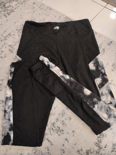(Category: ) located in . Submitted by random_wardrobe (Listing ID 1458978547, Image 1). Description: .