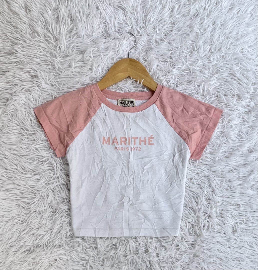 Marithé Two Tone Crop Top (Category: Blouses) located in Ozamiz City. Submitted by annbernized_ (Listing ID 1458921433, Image 1). Description: .