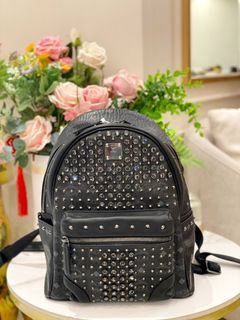(Category: ) located in . Submitted by luxshare_preloved_ (Listing ID 1458960937, Image 1). Description: .