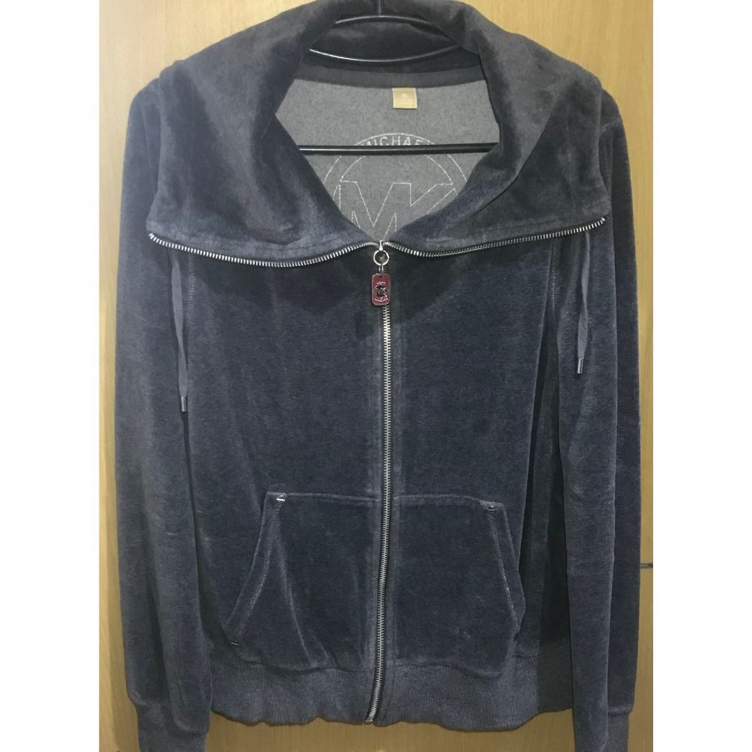Michael Kors Velour Zip-Up Jacket (Category: Coats, Jackets and Outerwear) located in Pantabangan. Submitted by ninizz (Listing ID 1458984417, Image 1). Description: .