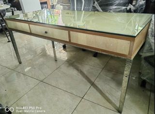(Category: ) located in . Submitted by rgmofficefurniture (Listing ID 1458923040, Image 1). Description: .
