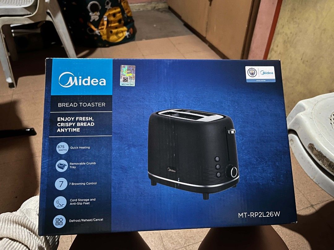Midea Bread Toaster MT-RP2L26W (Category: Ovens & Toasters) located in San Juan. Submitted by gigiiixx (Listing ID 1459027434, Image 1). Description: BRAND NEW PERFECT FOR GIFTING Meet up: Guada / BGC / Manila.
