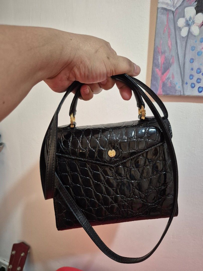 Mila Schön Milano Bag (Category: Luxury Bags & Wallets) located in Santa Cruz. Submitted by deenem (Listing ID 1458942653, Image 2). Description: like new po😍.
