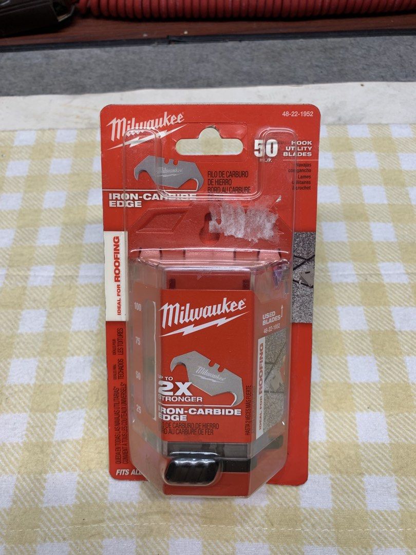 Milwaukee 50pk Iron-Carbide Edge Hook Blades 48-22-1952 (Category: Home Improvement Tools & Accessories) located in Paranaque City. Submitted by seb_trading (Listing ID 1458905487, Image 1). Description: - Pack of 50 Milwaukee Iron-Carbide Edge hook utility blades. - Up to 2X stronger than standard blades for superior durability. - Ideal for roofing and other tough cutting tasks. - Compatible with all Milwaukee and other standard utility knives. 