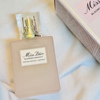 （分類：）位於 。 由 fragrance.faves 提交（商品編號 1458959854，圖片 1）。簡介： 。