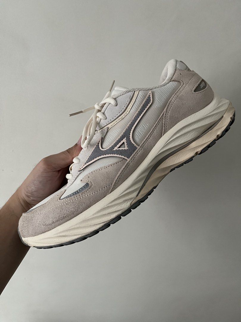 Mizuno Wave Rider B (Japan Purchased) (Category: Sneakers) located in Manila. Submitted by modshop (Listing ID 1458905578, Image 3). Description: MIZUNO WAVE RIDER B (purchased in Japan) 🔥 9/10 condition with box and inserts it was purchased with 🔥 Used only thrice 🔥 Suede overlays are still clean 🔥 Bought in Osaka 🔥 VERY COMFORTABLE, great for all day wear and looks good with many outfits .